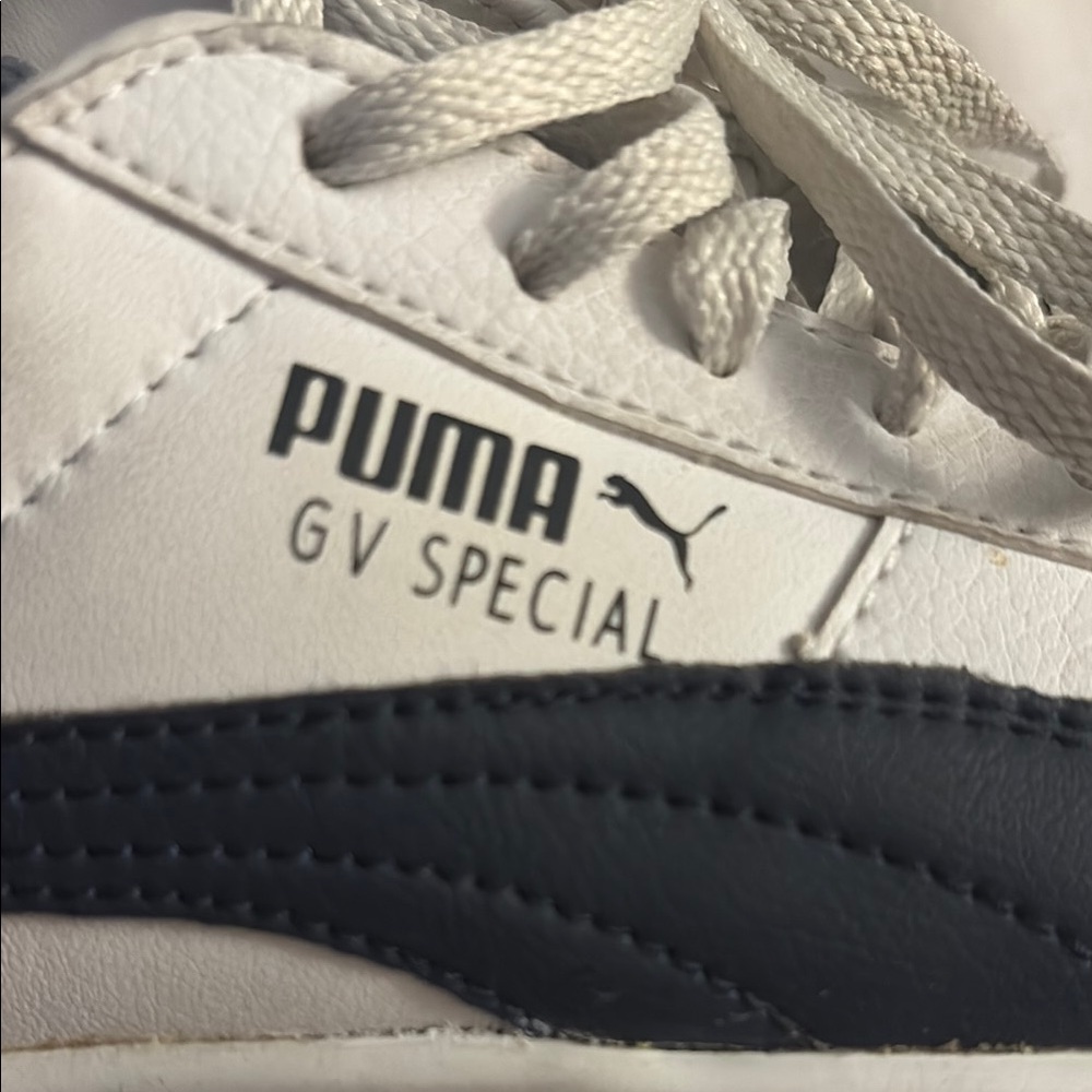 Puma White and Dark Blue GV Special Sneakers with Classic Low-Top Design‎ - Picture 3 of 6
